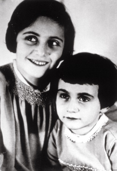 Anne Frank ( 1929-1945) ou Annelies Marie Frank Juive allemande, émigrée avec ses parents aux Pays