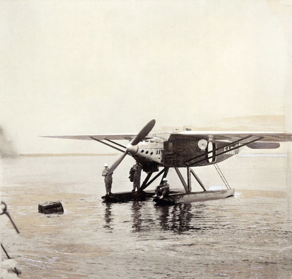 Le premier courrier par hydravion au-dessus de l'Atlantique-Sud par la Compagnie Générale