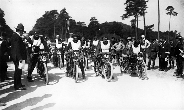 Motorcycle races, before WWII
