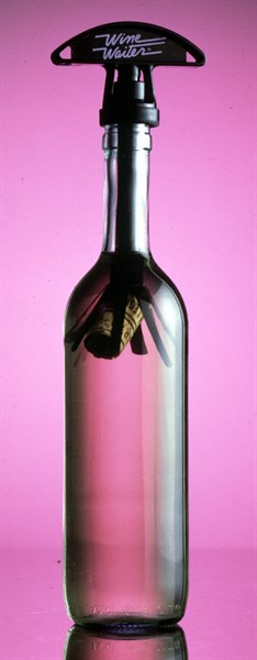 Wine-Waiter Cork Recuperator
