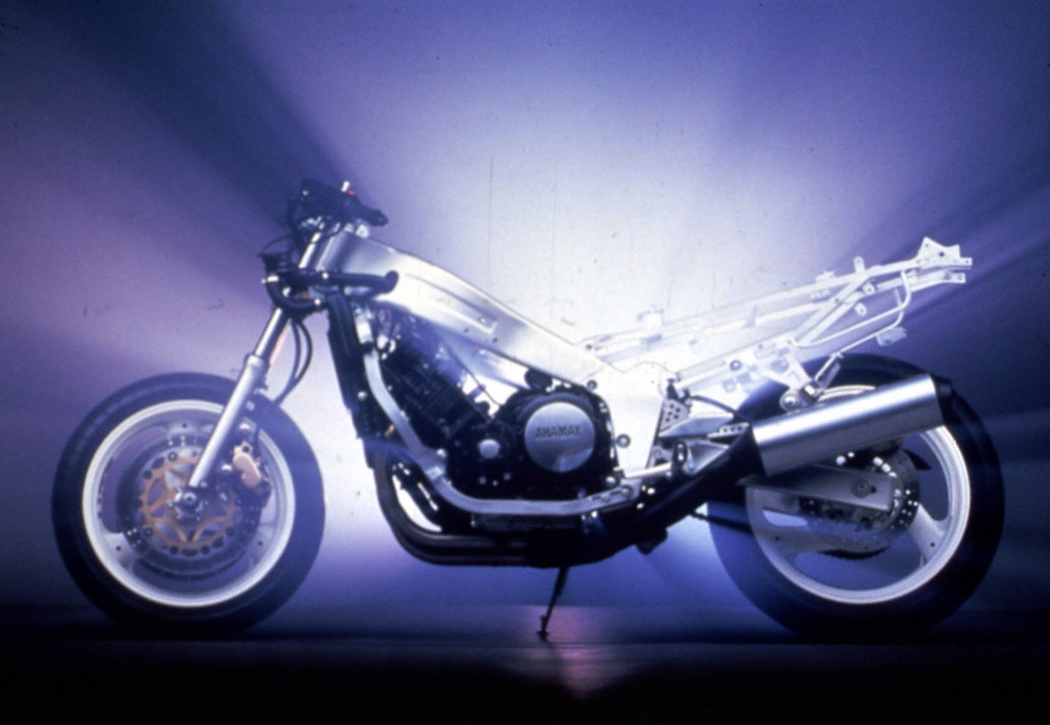 Yamaha équipée d'un cadre Deltabox