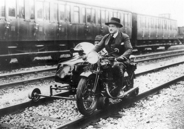 Side-car on rails, 1937