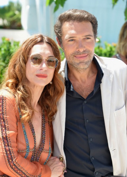 Photocall du film "OSS 117 : Alerte Rouge en Afrique Noire", Festival de Cannes 2021