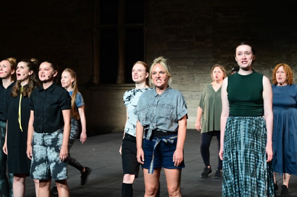 The Festival d'Avignon 'IN', 2024 : "Mothers. A song for wartime"