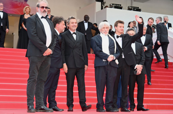 Montée des marches du film "La Venue de l'Avenir"