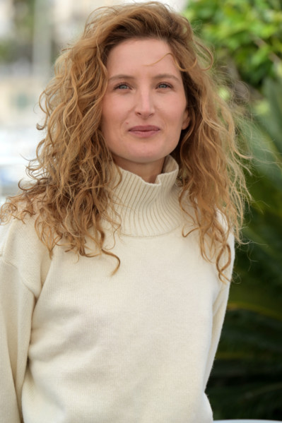 Julia Piaton