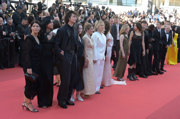 Cast of the film  "Mémoire de fille"