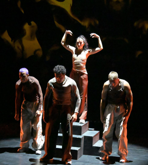 Festival d'Avignon OFF 2026: 'Identités. Le voyage musical de Catherine Lara et de la Cie Kumo'