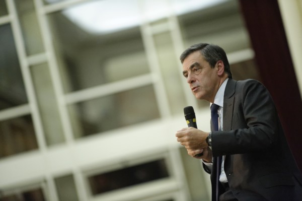 François Fillon candidat à  la présidence de l'UMP