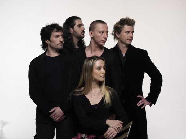 La troupe du spectacle musical "Graal"