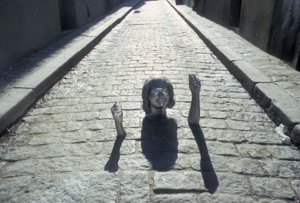 Moulage de la tête et des mains de Johnny Hallyday