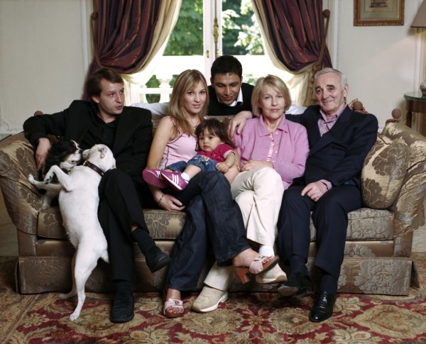 Charles Aznavour en famille