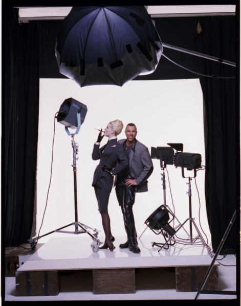 Eva Herzigova et Thierry Mugler
