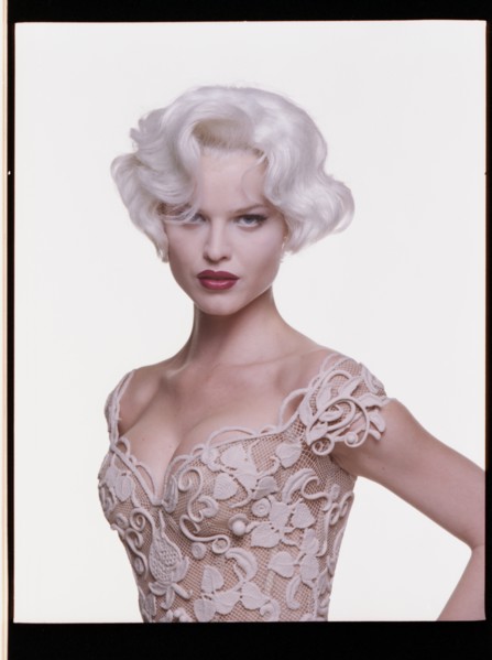 Eva Herzigova en Mugler