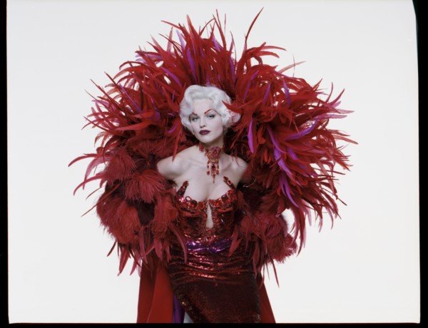 Eva Herzigova en Mugler