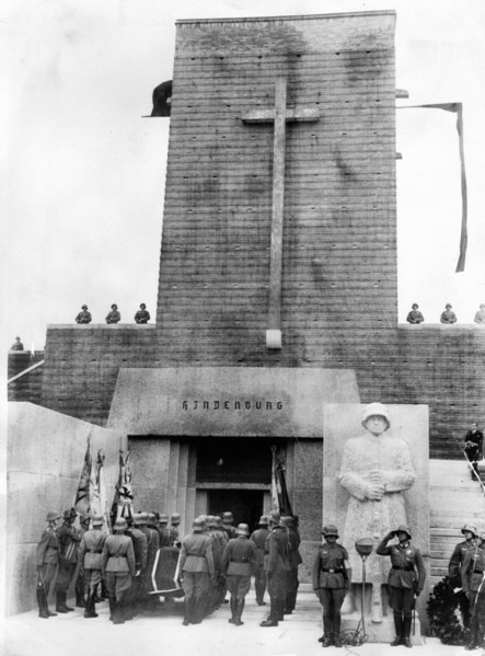 Inhumation de Paul von Hindenburg