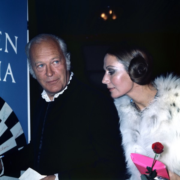 Curd JÜRGENS with his wife Simone at the Munich Film Ball in 1971