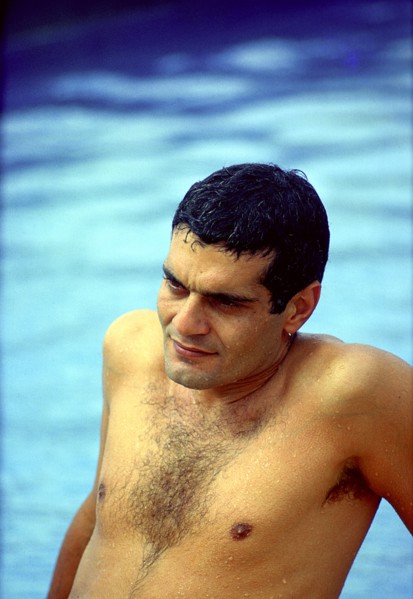 Omar SHARIF at the pool