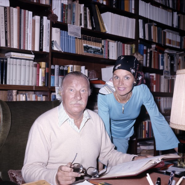 Martin HELD and Lore HARTLING at home