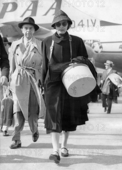 Greta GARBO in Paris