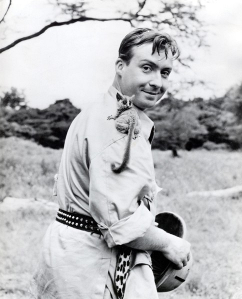 Peter ALEXANDER filming in Africa, 1958