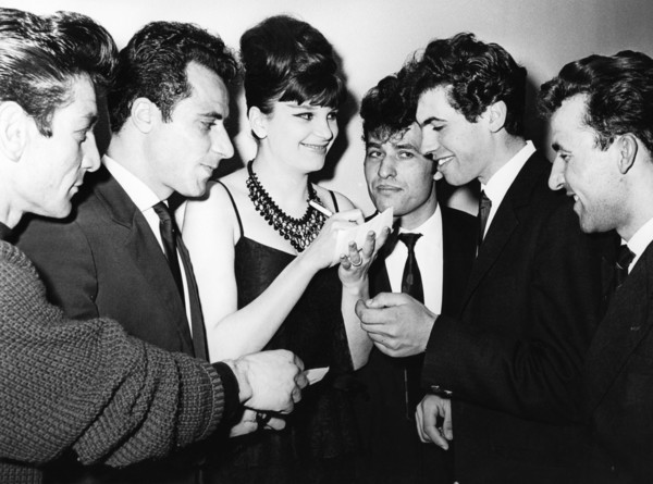 MILVA visiting Italian guest workers, Duisburg 1963