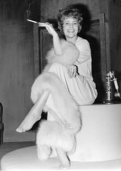Maria SCHELL in the play 'Caroline' 1964