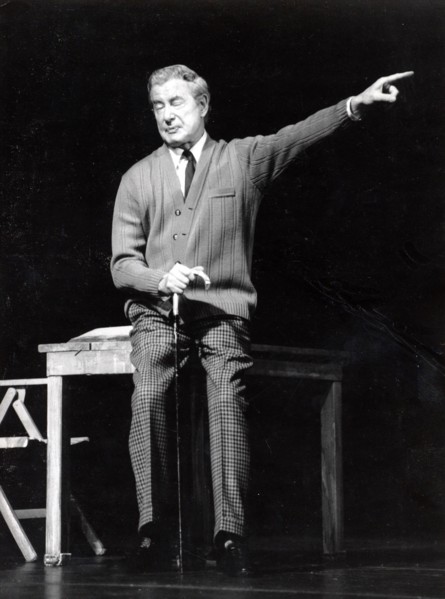 Dieter BORSCHE in dem Theaterstück 'Reise in die Welt meines Vaters', 1972