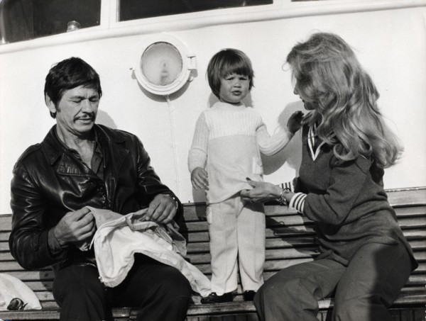 Charles BRONSON + Jill IRELAND and their daughter Zuleika