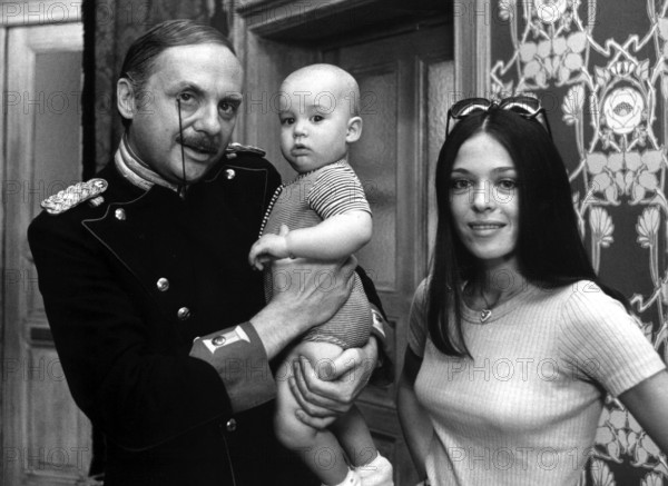 Harald JUHNKE with family, 1973