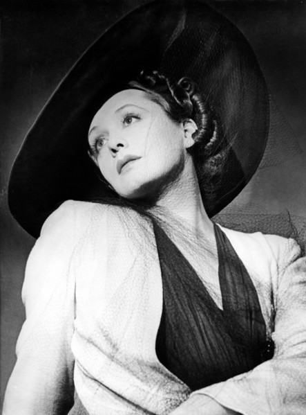 Zarah LEANDER, portrait