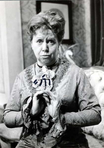 Brigitte MIRA in 'The cousin from Dingsda'