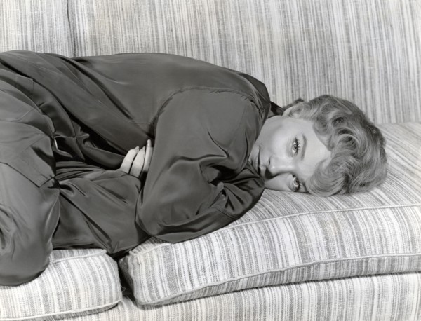 Shirley MacLAINE , resting