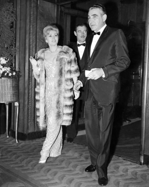 Zsa Zsa GABOR at the film premiere in 1960
