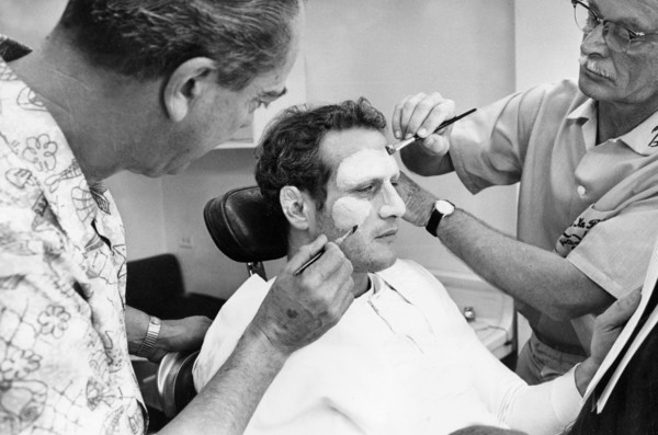 Paul NEWMAN in the mask