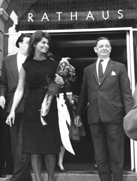 Bambi Awards 1961 in Karlsruhe, Sophia LOREN and Udo BINTZ