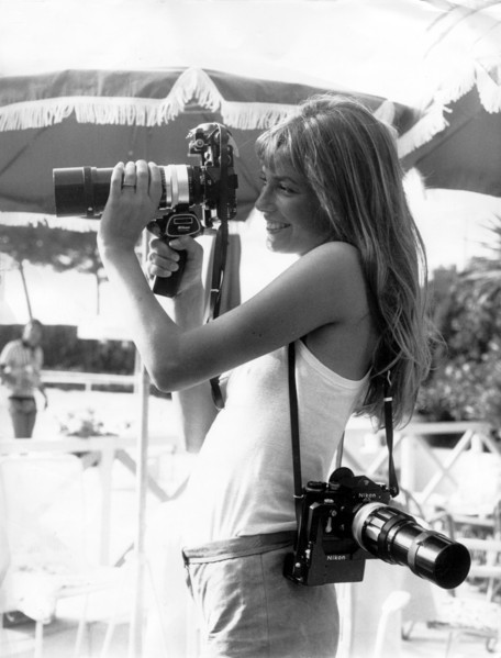 Jane BIRKIN taking photos