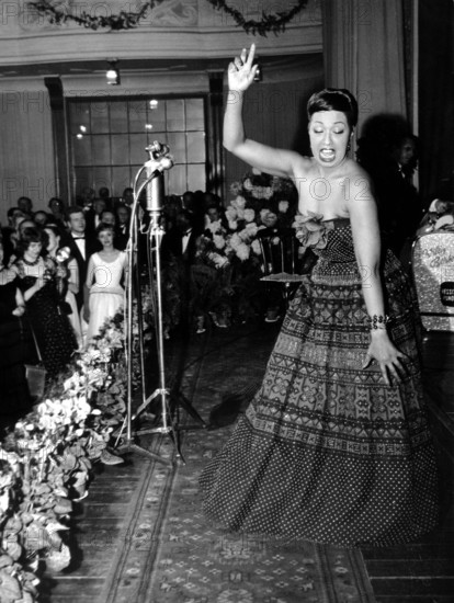 Josephine BAKER at the press ball