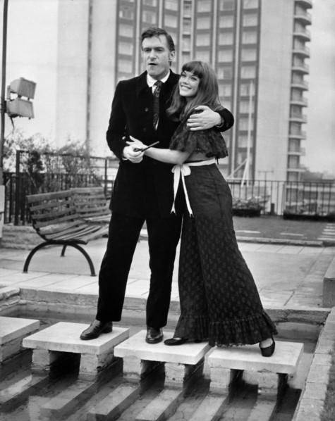 Hugh HEFNER + Barbara BENTON
