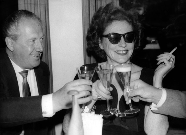 Zarah LEANDER with her husband Arne HÜLPHERS, 1959
