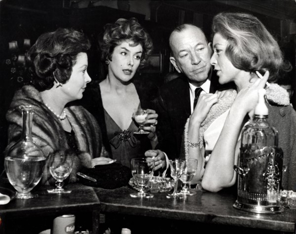 Vivien LEIGH, Kay KENDALL, Noel COWARD, Lauren BACALL