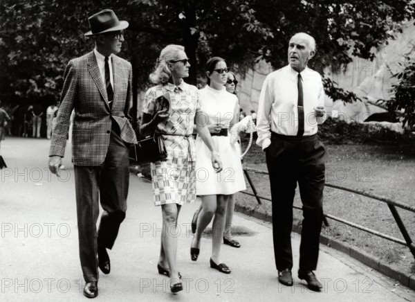 James STEWART with family at Frankfurt Zoo