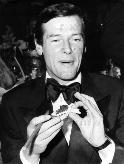 Roger MOORE at the Film Ball in Munich, 1975