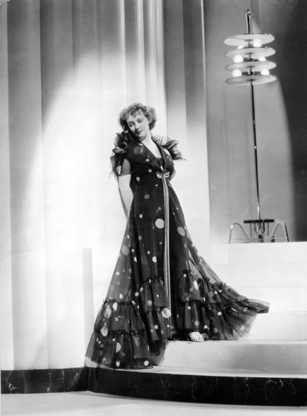 Bette DAVIS in a polka dot dress, 1936