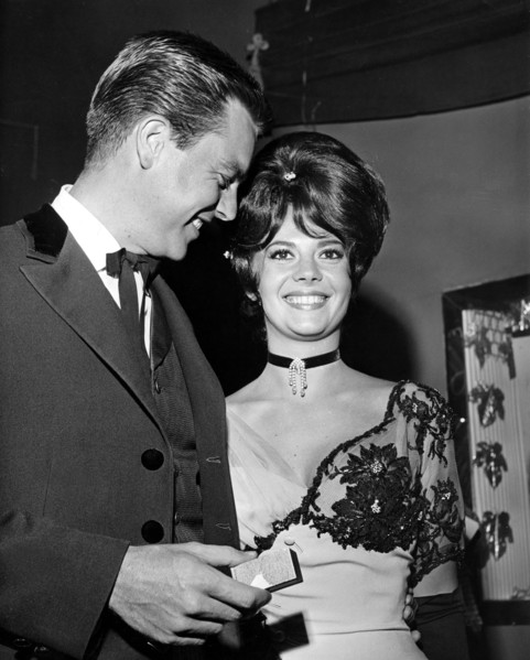 Robert WAGNER and Natalie WOOD