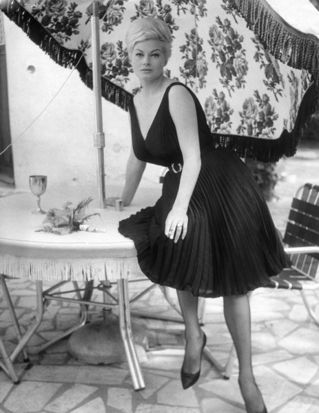 Anita EKBERG in her villa in 1961