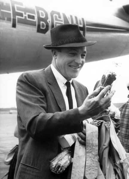Gene KELLY at Berlin Airport, 1960