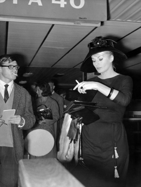 Anita EKBERG in Paris, 1962