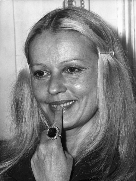 Jeanne MOREAU with ruby   ring, 1972