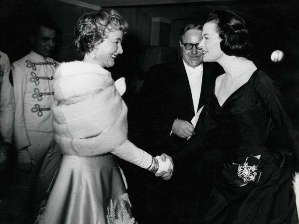 Ilse KUBASCHEWSKI and Margot HIELSCHER